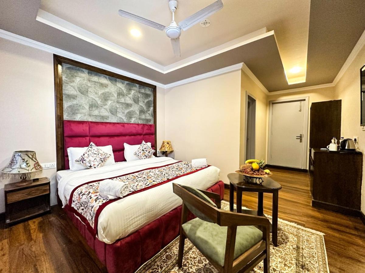 Srinagar Group Of Hotels ภายนอก รูปภาพ