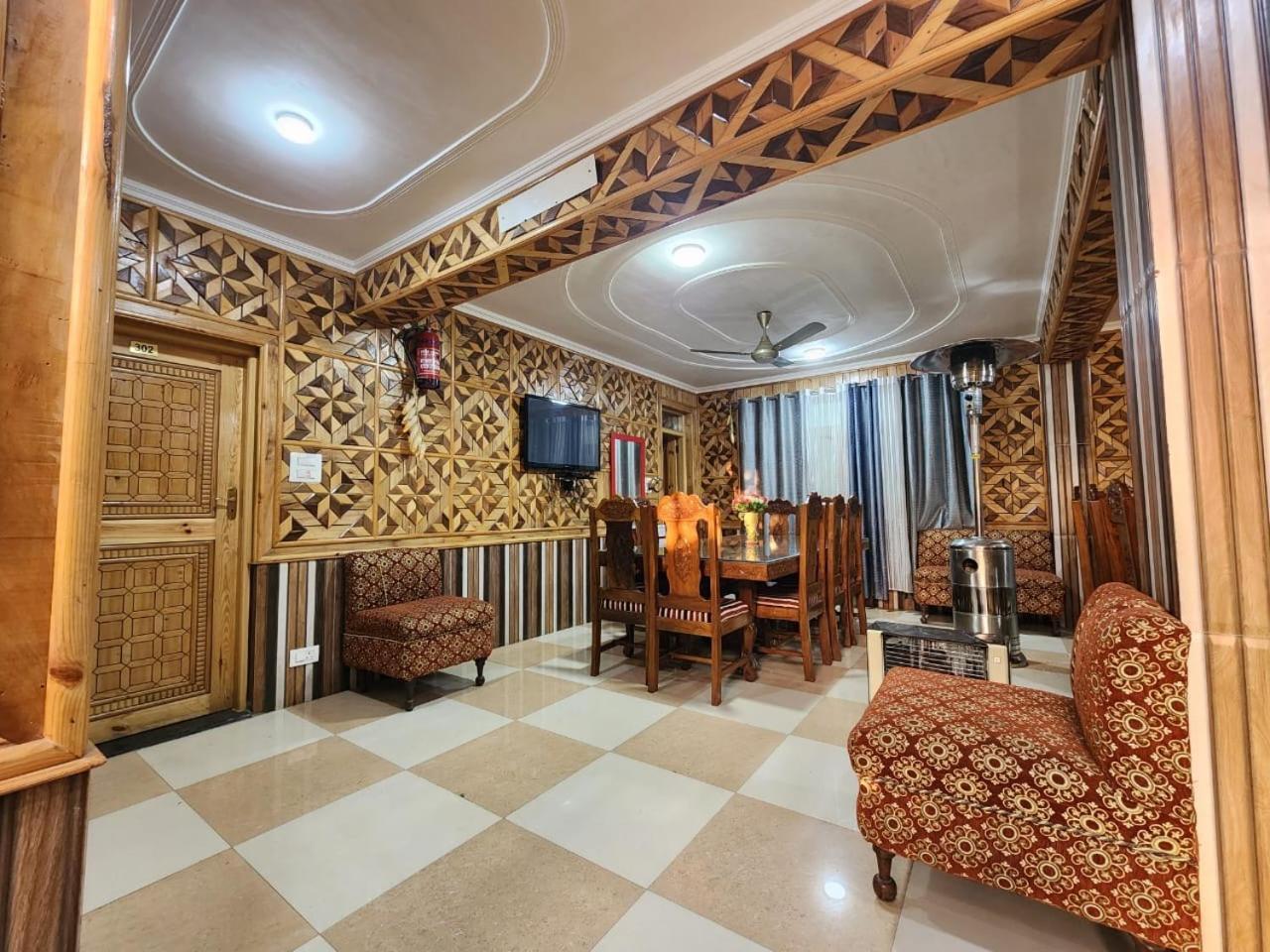 Srinagar Group Of Hotels ภายนอก รูปภาพ