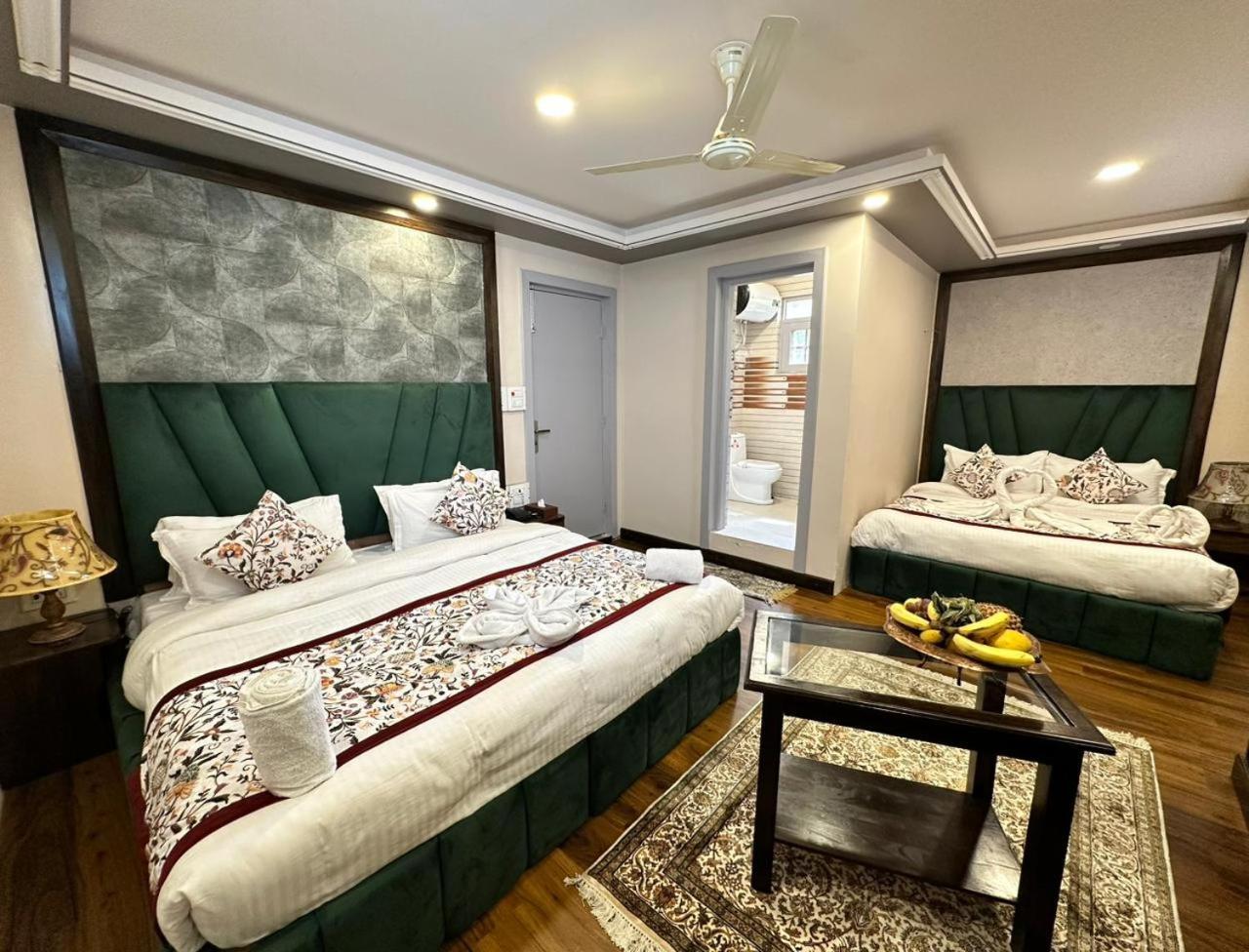 Srinagar Group Of Hotels ภายนอก รูปภาพ