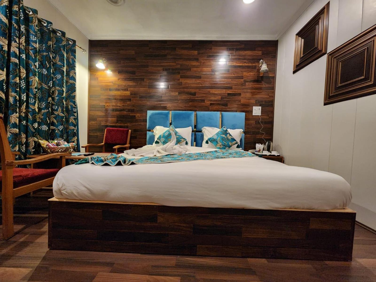 Srinagar Group Of Hotels ภายนอก รูปภาพ